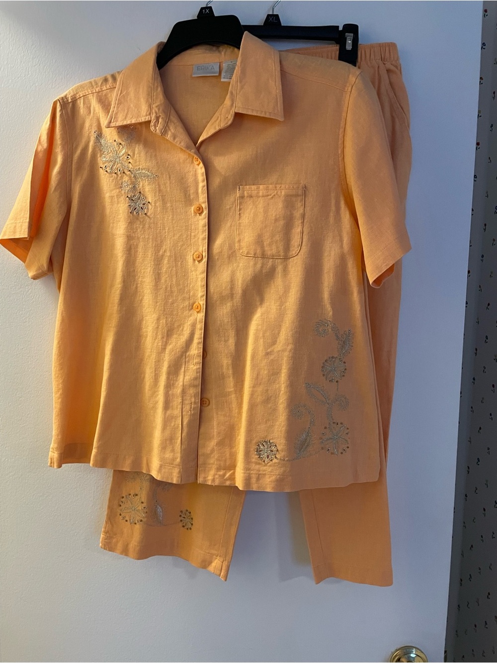 Erika Elegant Peach Linen-blend Capri Outfit